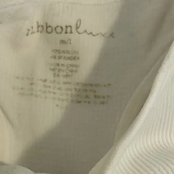 White Ribbed Cropped Tank Top - Picture 2 of 3